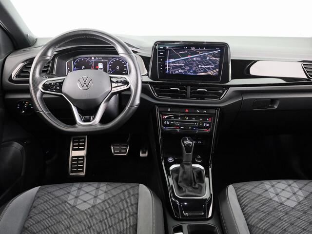 Volkswagen T-Roc 1.5 TSI R-Line Business 150 pk Automaat (DSG) | Navigatie | Panoramadak | Parkeersensoren | Achteruitrij camera | Adaptieve cruise control | Keyless | Full Led koplampen |