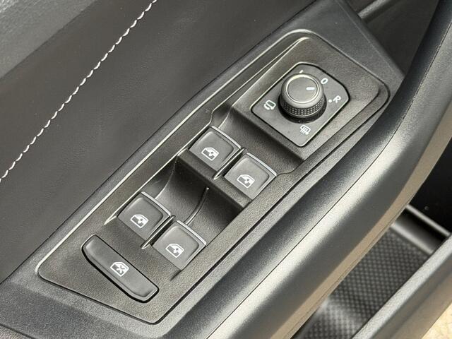 Volkswagen T-Roc 1.5 TSI 150pk DSG Style | Dode hoek | Camera | Keyless | Elek. Achterklep | Rijklaar incl. garantie