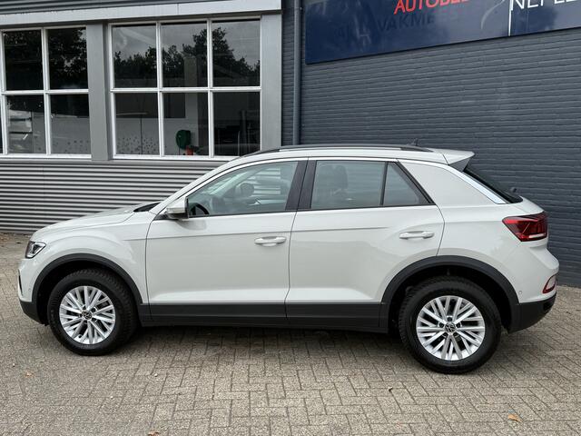 Volkswagen T-Roc 1.5 TSI 1e eigen 150pk Ascot grijs (krijt kleur)