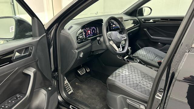 Volkswagen T-Roc 1.5 TSI R-LINE 150PK BLACK EDITION DSG | Panoramadak | LED Matrix | El. achterklep