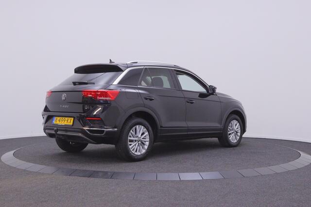Volkswagen T-Roc 1.0 TSI Style | Afn. Trekhaak | Navigatie | Carplay |