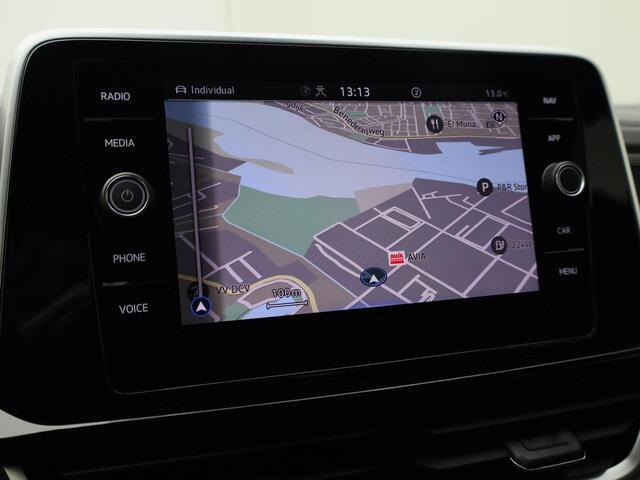 Volkswagen T-Roc 1.5TSI/150PK R Line DSG · Panoramadak · Camera + Parkeersensoren · Apple/Android Car Play · Garantie tot mei 2029 of 100000km.