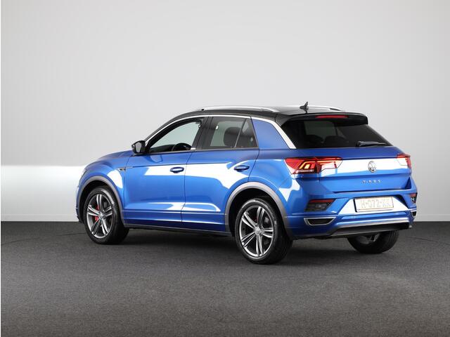Volkswagen T-Roc 1.5 TSI Sport Business R-line 150 pk Automaat (DSG) | Navigatie | Achteruitrijcamera | Parkeersensoren | Adaptieve cruise control | Stoelverwarming |