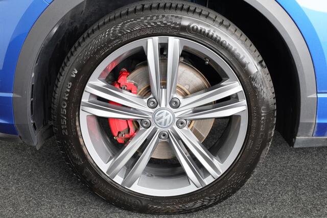 Volkswagen T-Roc 1.5 TSI Sport Business R-line 150 pk Automaat (DSG) | Navigatie | Achteruitrijcamera | Parkeersensoren | Adaptieve cruise control | Stoelverwarming |