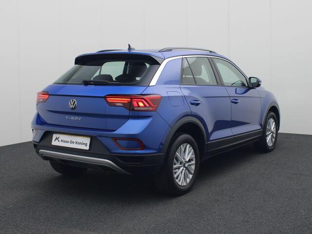 Volkswagen T-Roc 1.0TSI/110PK Life · Navigatie · Parkeersensoren · LED · Garantie tot september 2027 of 100000km.