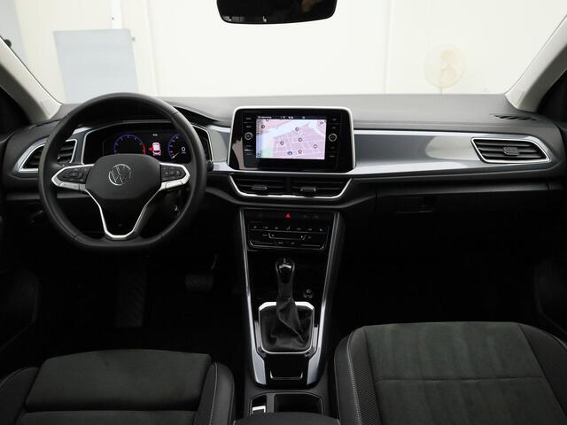 Volkswagen T-Roc 1.5TSI/150PK Style DSG · Navigatie · Trekhaak · Apple/Android carplay · Clima · Stoelverwarming & massage · Garantie tot december 2026