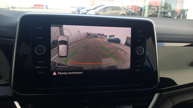 Volkswagen T-Roc 1.0 TSI R-Line | Multimedia pakket | Camera | Privacy Glass |