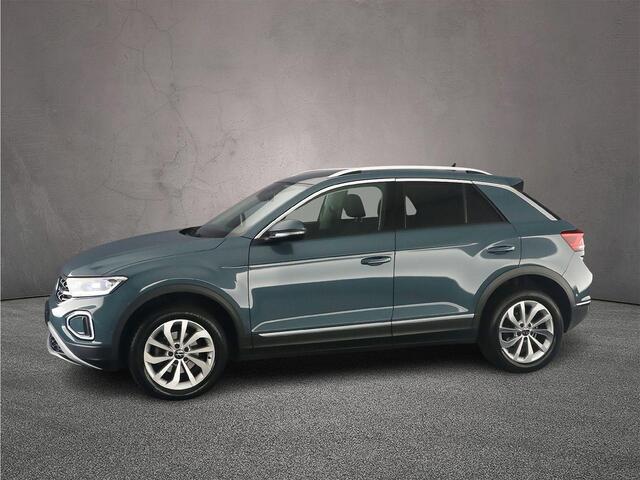 Volkswagen T-Roc Style 1.5 TSI 150pk DSG Automaat Trekhaak, Adaptive cruise control, Navigatie, Achteruitrijcamera, Stoelverwarming, Parkeersensoren, LED koplampen