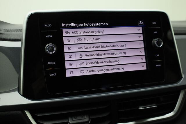 Volkswagen T-Roc 1.5TSI/150PK Style DSG · Navigatie · Apple/Android · Trekhaak · Garantie tot januari 2027