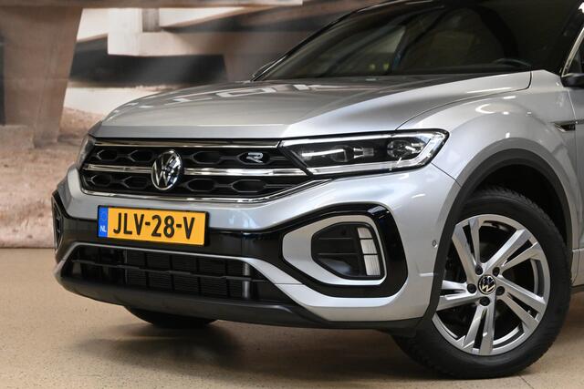 Volkswagen T-Roc 1.5 TSI 150pk R-Line | IQ. Light | Camera | Trekhaak | 100% (Dealer) onderhouden label