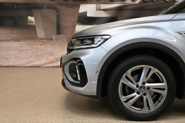 Volkswagen T-Roc 1.5 TSI 150pk R-Line | IQ. Light | Camera | Trekhaak | 100% (Dealer) onderhouden label