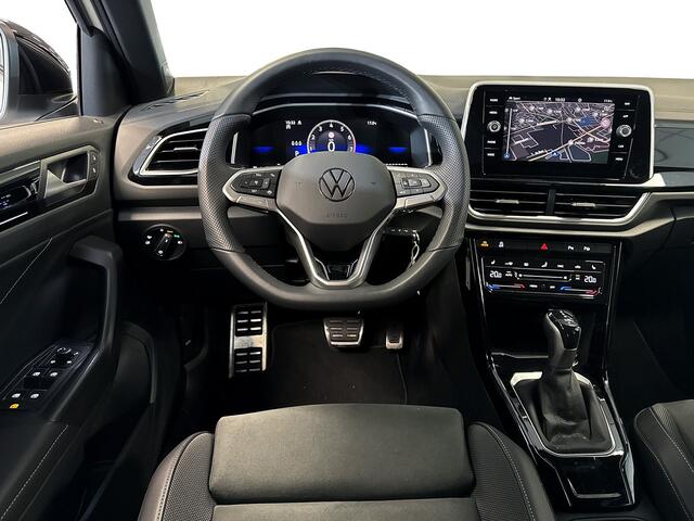 Volkswagen T-Roc 1.5 150pk TSI R-Line Edition All-season banden / Afneembare trekhaak / Navigatiesysteem