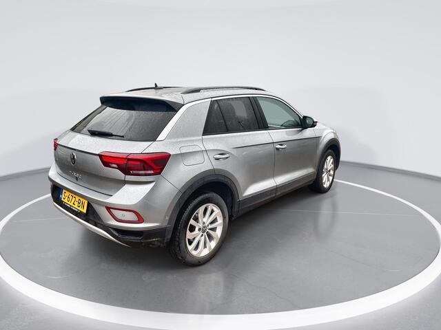 Volkswagen T-Roc 1.0 TSI 110pk Life · Apple/Android Car Play · Parkeersensoren · LED · Garantie tot 01-01-2027 of 100.000km