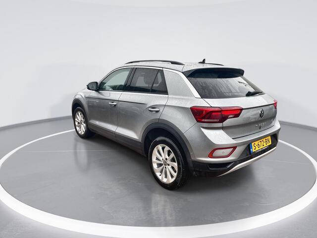 Volkswagen T-Roc 1.0 TSI 110pk Life · Apple/Android Car Play · Parkeersensoren · LED · Garantie tot 01-01-2027 of 100.000km