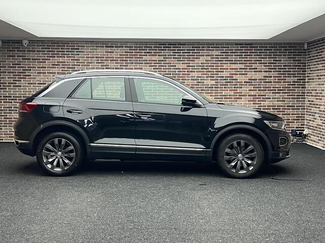 Volkswagen T-Roc 1.5 TSI Sport TREKHAAK APPLE CARPLAY & ANDROID AUTO