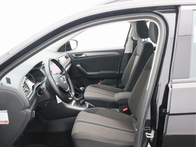 Volkswagen T-Roc 1.0 TSI Style/ lage km/ trekhaak/ zeer mooi!