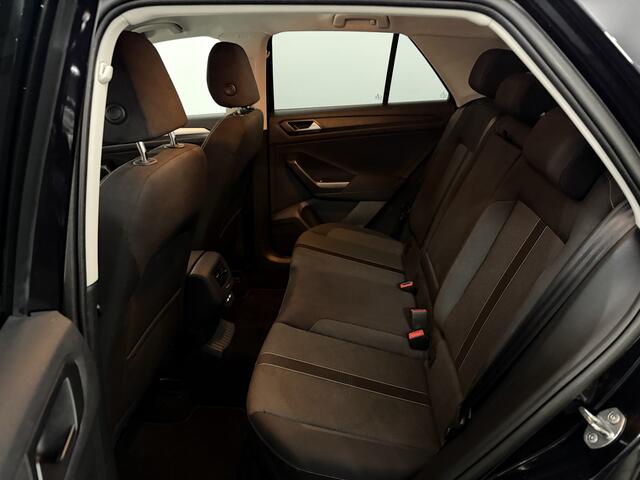 Volkswagen T-Roc 1.0 TSI Life Airco, Apple carplay, Parkeersensoren, Stoelverwarming, A start stop, Virtual desk, 2 Jaar garantie