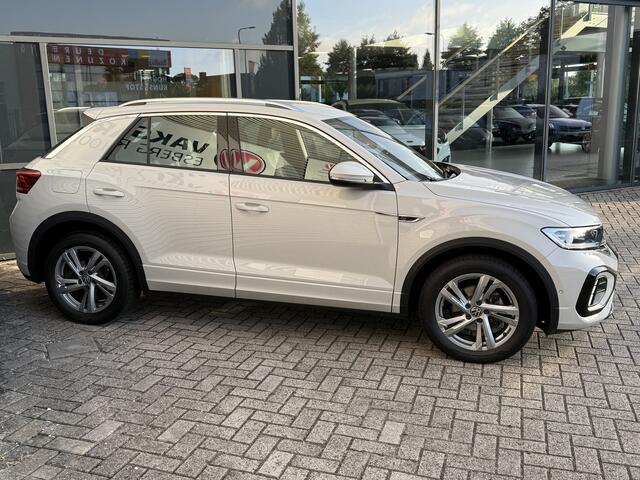 Volkswagen T-Roc 1.5 TSI R-Line DSG NAVI/APPLE CARPLAY,PDC,IQ LIGHT,VIRTUAL