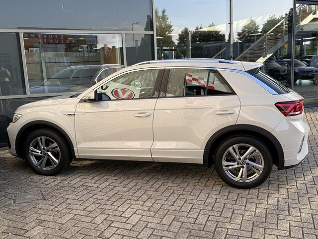 Volkswagen T-Roc 1.5 TSI R-Line DSG NAVI/APPLE CARPLAY,PDC,IQ LIGHT,VIRTUAL