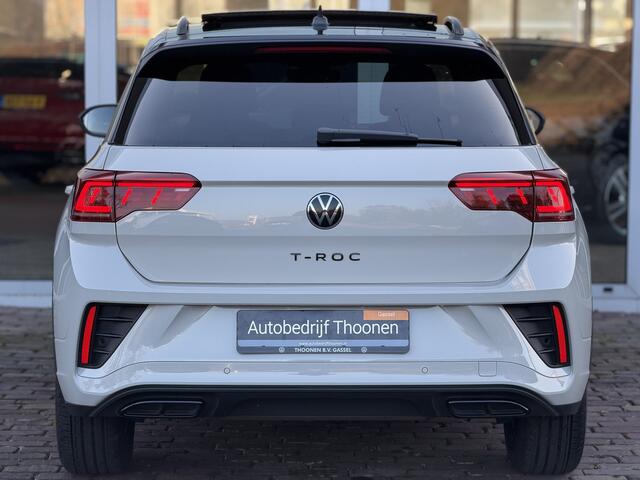 Volkswagen T-Roc 1.5 TSI R-Line | Black Style | Trekhaak | Pano | Keyless