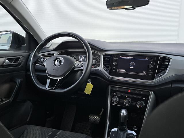 Volkswagen T-Roc 1.5 TSI Sport / Winter-pakket / lichtmetalen velgen 17" / airco (automatisch) / cruise control adaptief /