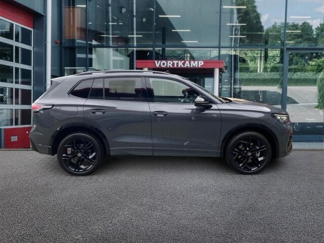 Volkswagen TIGUAN 1.5 TSI EHYBRID R-LINE BLACK-OPTIK PANO-DAK/TREKHAAK/LEDER/360-C