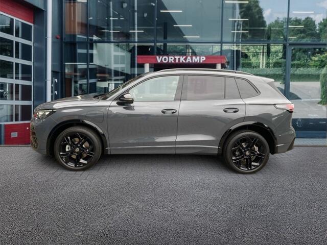 Volkswagen TIGUAN 1.5 TSI EHYBRID R-LINE BLACK-OPTIK PANO-DAK/TREKHAAK/LEDER/360-C