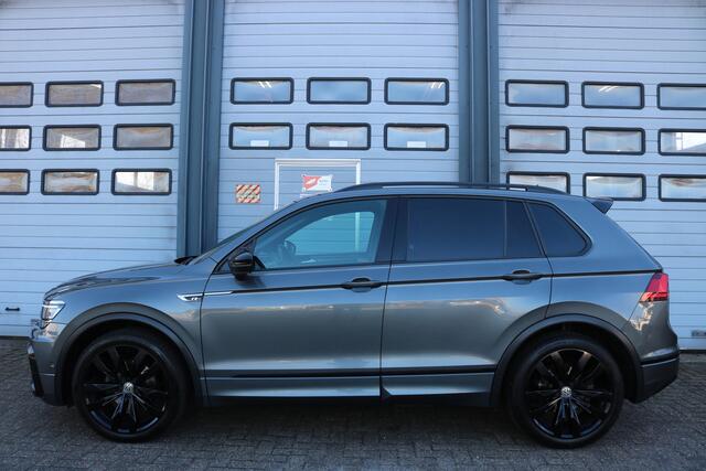 Volkswagen TIGUAN 1.5 TSI Highline R Autom Xenon Black style Virtual cockpit Panodak Navi Camera Bj:2020