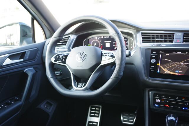 Volkswagen TIGUAN 1.4 TSI eHybrid 245 PK R-Line BNS+ PHEV, Black Style, Carplay, Stuurverwarming