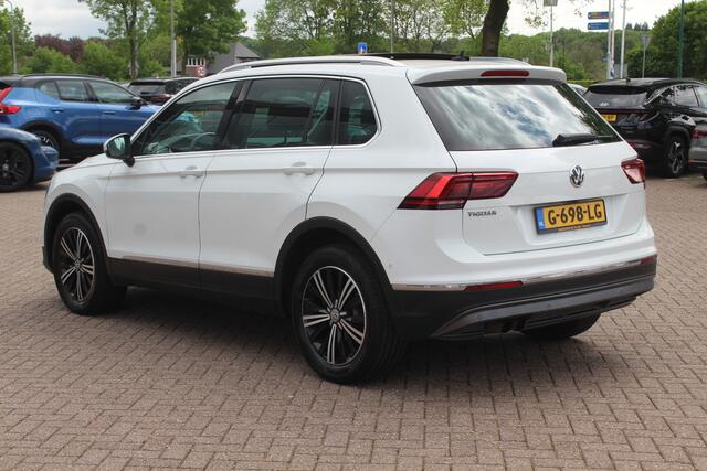 Volkswagen TIGUAN 2.0 TSI 4Motion Highline / Vol opties! / Panoramadak / Camera / Head-up / Leder / 18'' / Keyless / Dynaudio / Apple CarPlay / Standverwarming / Naavigatie / DAB / Dodehoek / Stoelverwarming / ACC