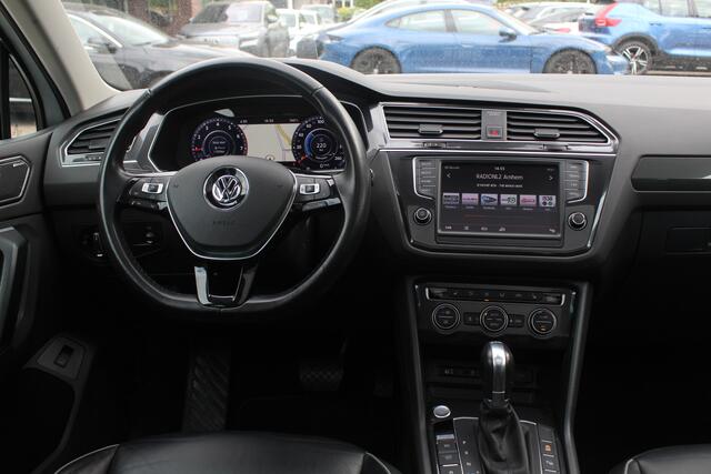 Volkswagen TIGUAN 2.0 TSI 4Motion Highline / Vol opties! / Panoramadak / Camera / Head-up / Leder / 18'' / Keyless / Dynaudio / Apple CarPlay / Standverwarming / Naavigatie / DAB / Dodehoek / Stoelverwarming / ACC