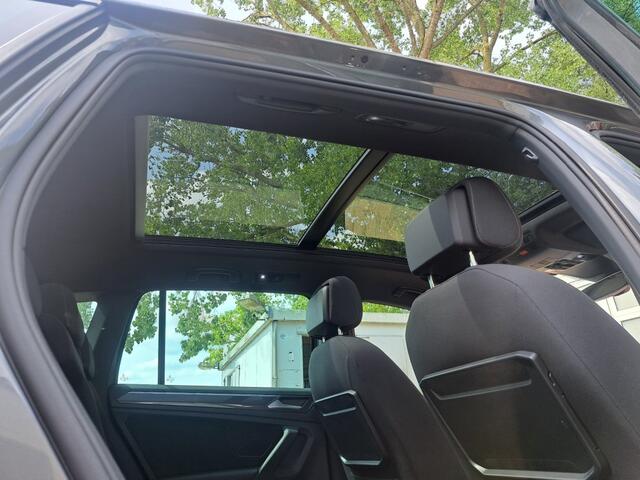 Volkswagen TIGUAN 1.5 TSI 150 Pk ACT R-Line Highline Panodak Digital Cockpit