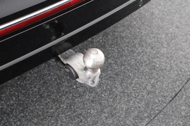 Volkswagen TIGUAN 1.5 TSI 150pk DSG R-Line Business+ Trekhaak Keyless Virtual Cockpit Navigatie