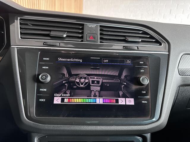 Volkswagen TIGUAN 1.5 TSI R-Line Business+ Lederen bekleding | Stoelverwarming | Trekhaak electrisch