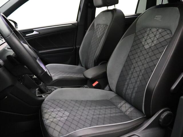 Volkswagen TIGUAN 245pk TSI eHybrid R-Line Business+ Camera | Adapt. Cruise | Navi | Parkeersens. v+a | Stoelverw. | Panoramadak