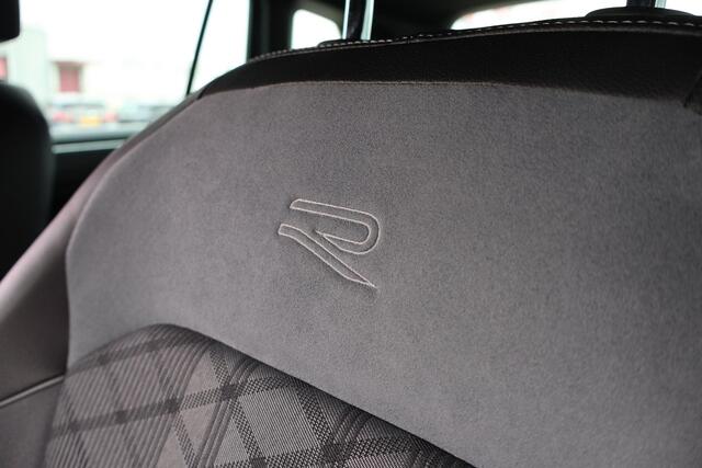 Volkswagen TIGUAN 1.5 TSI R-Line Business+ Elek klap Trekhaak | Virtueel | IQ Light | Camera | Ad Cruise |Carplay|NL-Auto|PDC|BTW|Volledig Onderh.