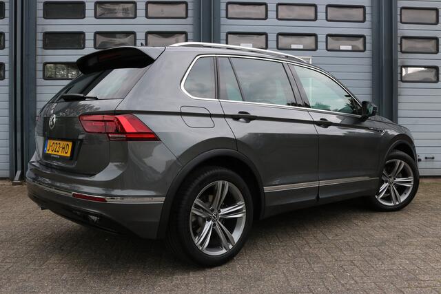 Volkswagen TIGUAN 1.5 TSI ACT Highline Business R Panodak Virtuel cockpit Navi Camera Bj:2020