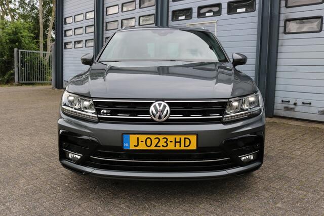 Volkswagen TIGUAN 1.5 TSI ACT Highline Business R Panodak Virtuel cockpit Navi Camera Bj:2020