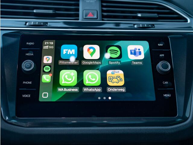 Volkswagen TIGUAN 2.0 TSI 4Motion Highline Business R-Line | 360 camera | Panodak | Trekhaak wegkl. | Prijs Rijklaar!!