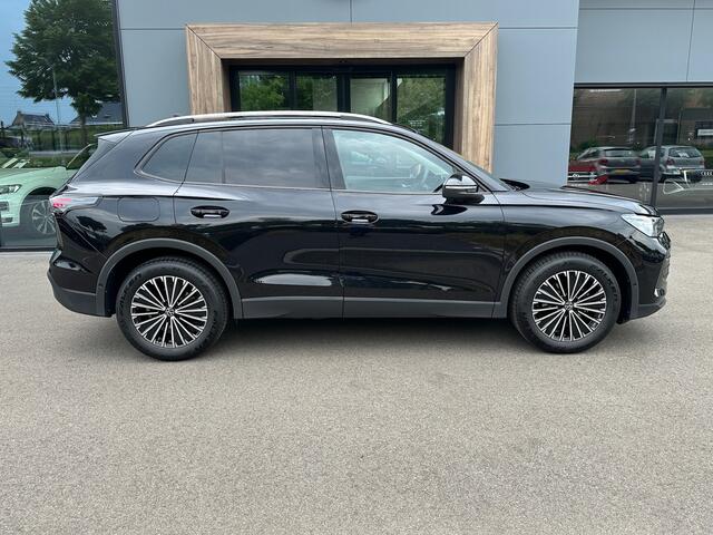 Volkswagen TIGUAN 1.5 eTSI Life | Trekhaak | Camera | Trekhaak | Dode hoek | Rijklaar incl. garantie