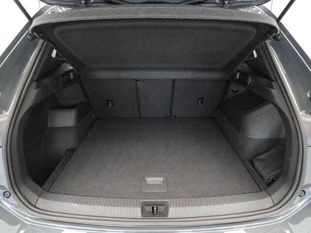 Volkswagen TIGUAN 1.5 eTSI R-Line Business Panorama Camera Navigatie Acc