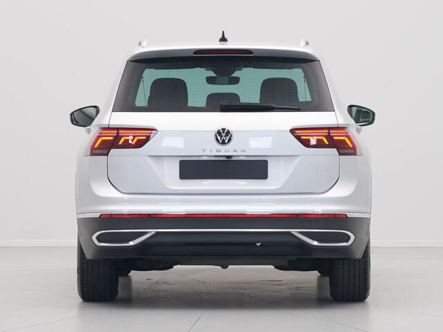 Volkswagen TIGUAN 1.5 TSI 150pk DSG Elegance Matrix Led Navigatie Camera Acc Carplay Side Assist