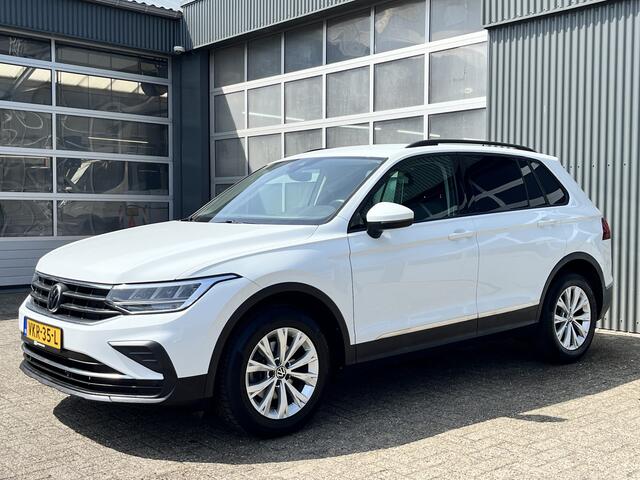 Volkswagen TIGUAN 2.0 TDI 150pk DSG Grijskenteken Euro 6 Airco Cruise controle Telefoon verbinding Navigatiesysteem Stuurwielbediening Parkeersensoren voor en achter 2-Persoons Bestel