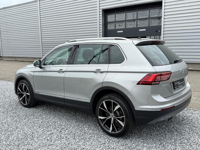 Volkswagen TIGUAN 2.0 TSI 4Motion Highline Navi|Led|ACC|Media Grijs