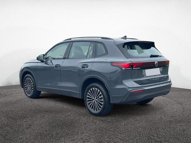 Volkswagen TIGUAN 2.0 TDI 4Motion DSG 193 PK ACC Navi LED Camera Trekhaak 18 Inch