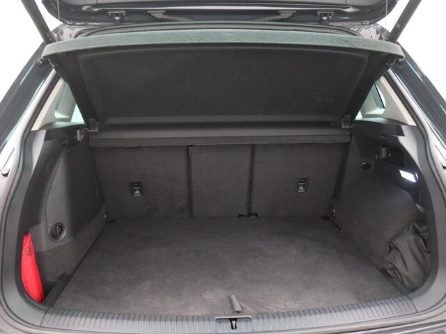 Volkswagen TIGUAN 1.4 life eHybrid 245PK DSG full led, adaptive cruise met travel assist, side assist, keyless, stuur-stoelverwarming, alarm, 17" lichtmetaal