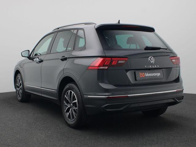 Volkswagen TIGUAN 1.4 life eHybrid 245PK DSG full led, adaptive cruise met travel assist, side assist, keyless, stuur-stoelverwarming, alarm, 17" lichtmetaal