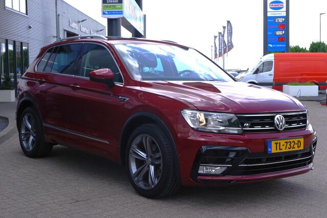 Volkswagen TIGUAN 1.4 TSI 125 PK R-Line Comfortline Business, Panoramadak, Trekhaak, Leder, Memory, Carplay