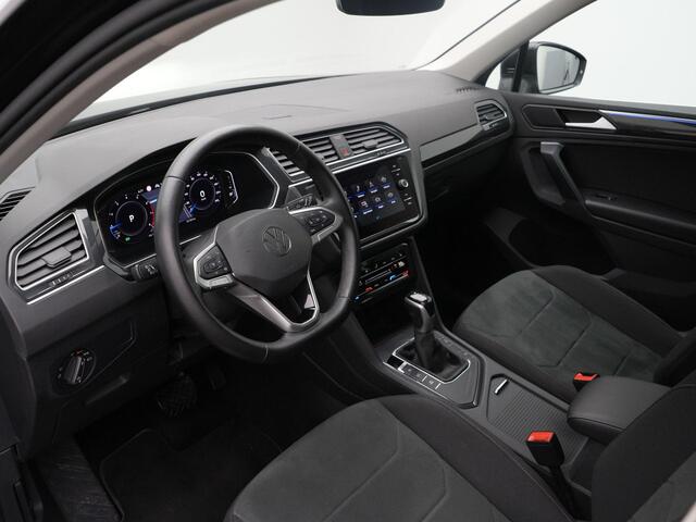 Volkswagen TIGUAN 1.5 TSI 150 pk DSG Elegance | Panoramadak | IQ Light | Stuur-/stoelverwarming | Achteruitrijcamera