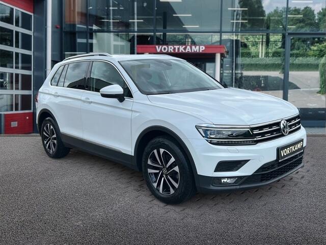 Volkswagen TIGUAN 1.5 TSI DSG COMFORTLINE PANO-DAK/TREKHAAK/NAVI/CARPLAY/HUD/ACC